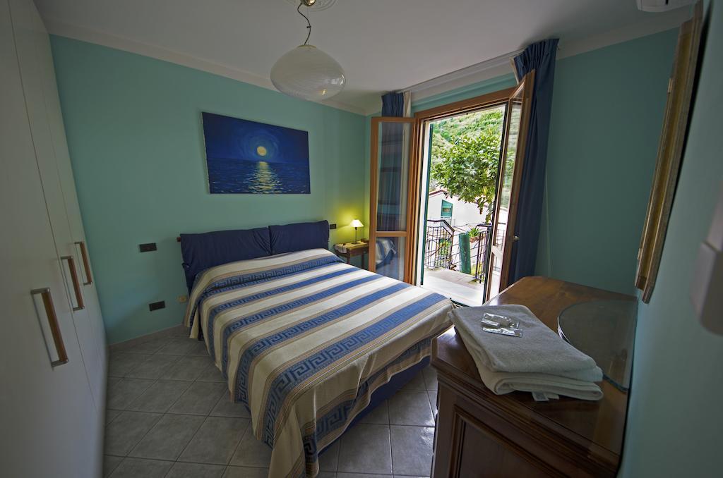 Hotel In Tracastello - Air Cond - Parking Not Included - Riomaggiore Zimmer foto