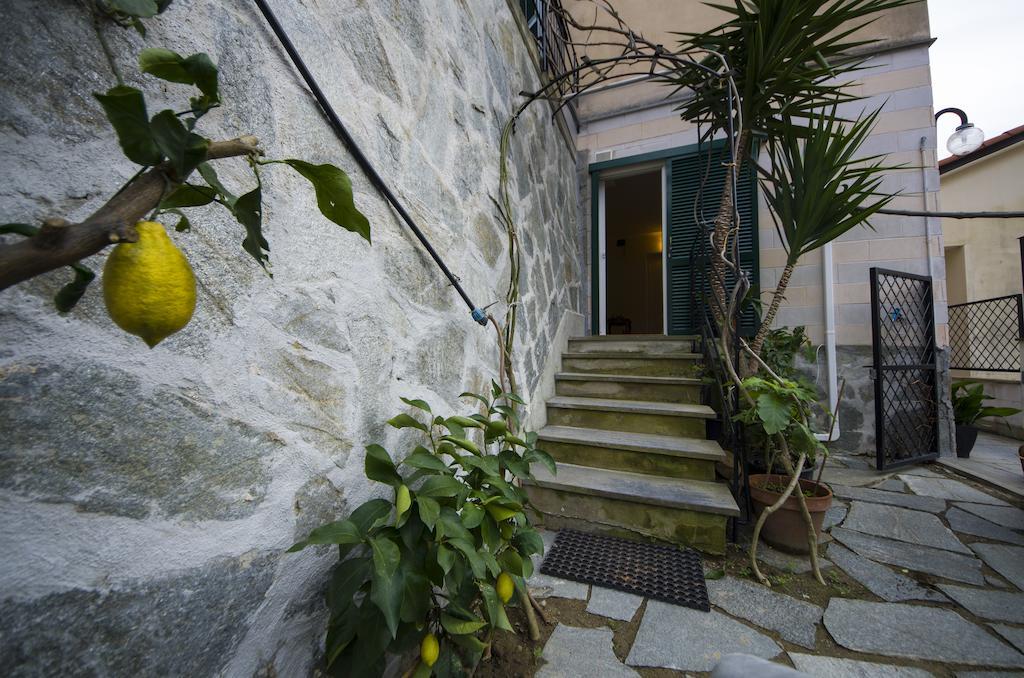 Hotel In Tracastello - Air Cond - Parking Not Included - Riomaggiore Zimmer foto